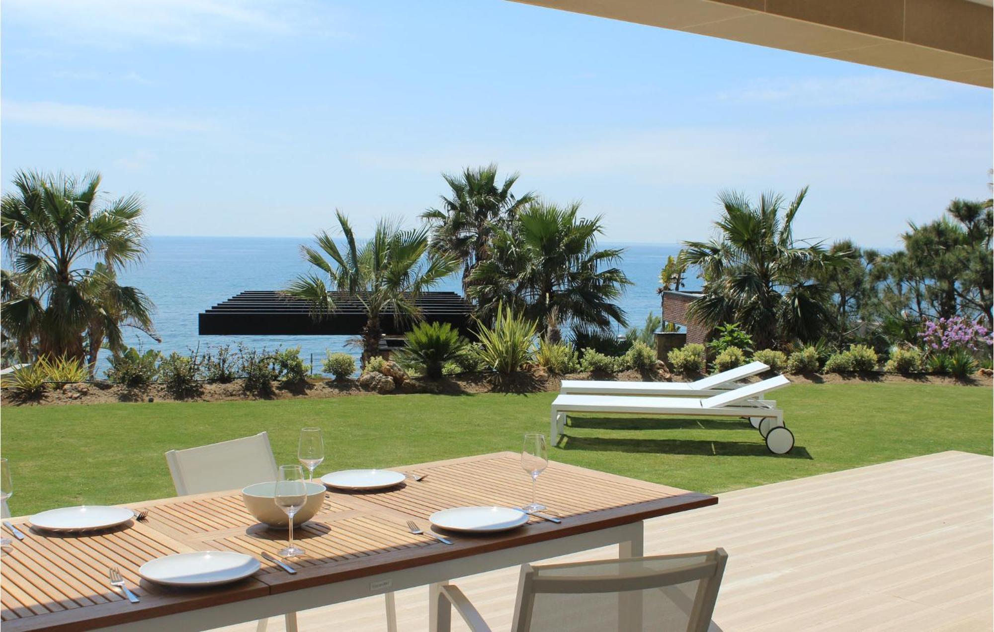 Gorgeous Apartment In Estepona With Wifi Экстерьер фото